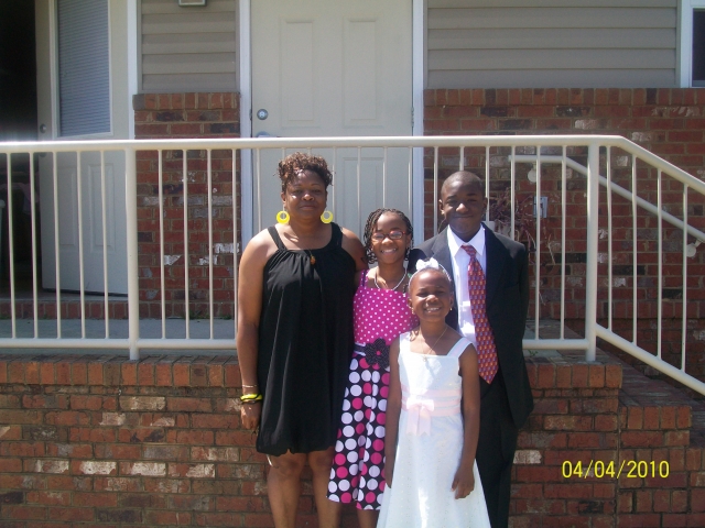 Melinda Rollins-Hicks, LaBriya Hicks, DaSire Richardson and Edd Hicks